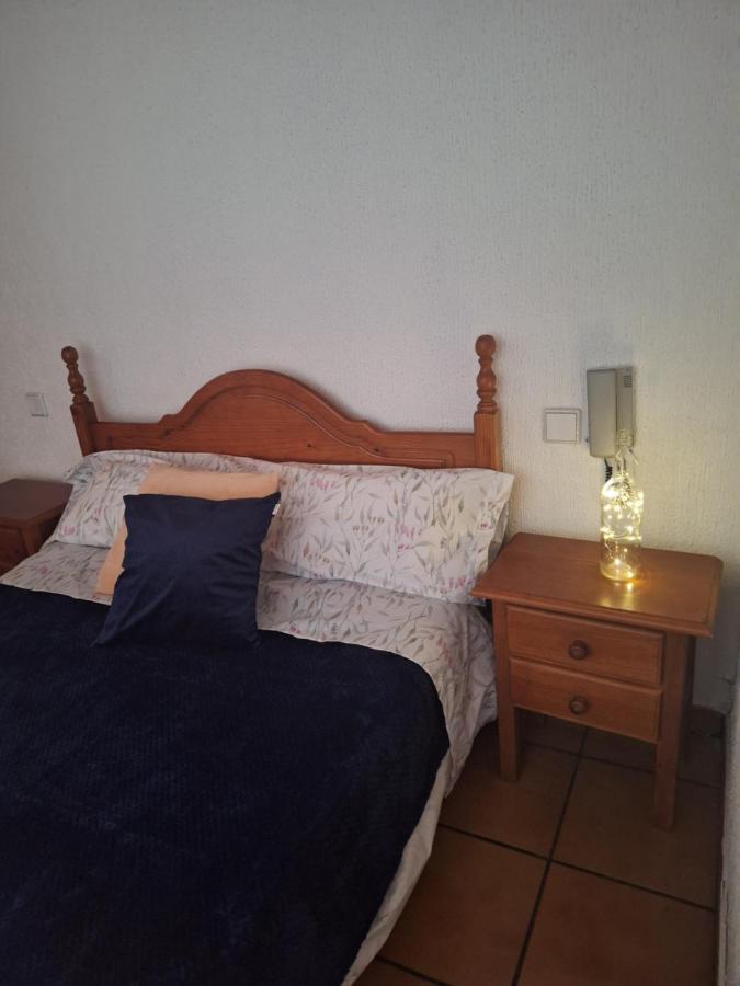 Hostal El Patio Restaurante Сан-Бартоломе-де-Пинарес Экстерьер фото