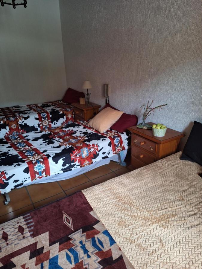 Hostal El Patio Restaurante Сан-Бартоломе-де-Пинарес Экстерьер фото